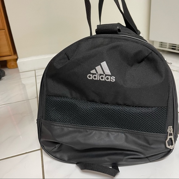 NWOT adidas Unisex Team Issue Small Duffel Bag, Black - Picture 9 of 10